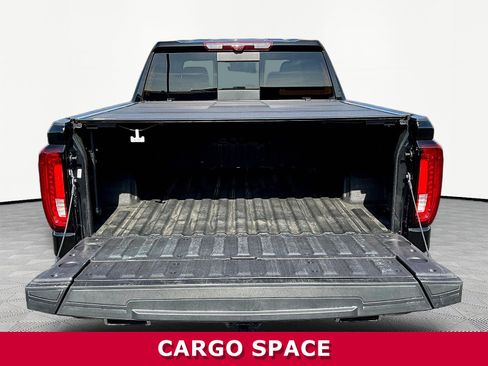 Used 2024 GMC Sierra 1500 AT4 w/ Technology Package AWD/4WD image 7