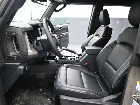 New 2026 Ford Bronco Outer Banks AWD/4WD image 9