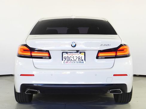 Used 2022 BMW 530i w/ Convenience Package image 8