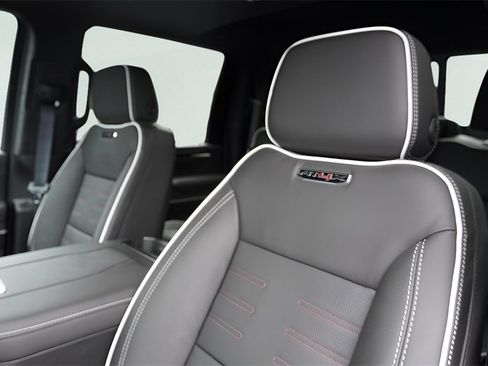 New 2026 GMC Sierra 2500 AT4X image 14