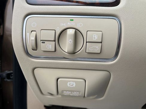 Used 2014 Volvo XC70 T6 image 27