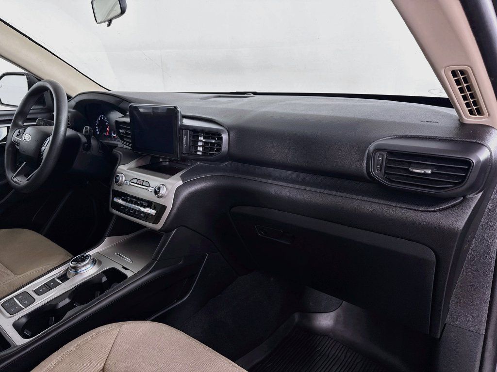 Used 2021 Ford Explorer 2WD image 29