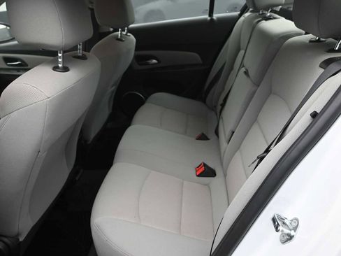 Used 2016 Chevrolet Cruze LT w/ Sun And Sound Package image 16