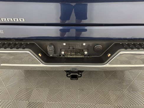 Used 2022 Chevrolet Silverado 1500 LT image 6