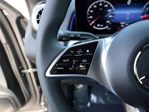 New 2026 Mercedes-Benz GLB 250 4MATIC image 35