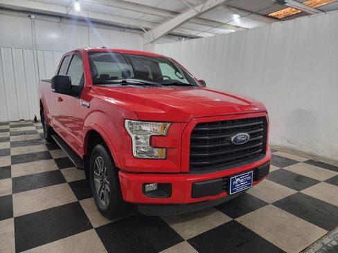 Used 2015 Ford F150 XLT w/ Equipment Group 301A Mid RWD image 4
