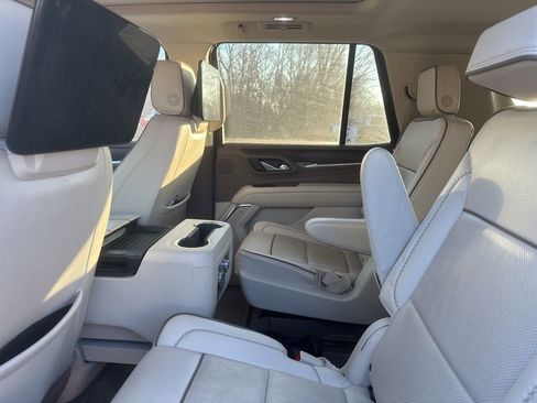 Certified 2023 GMC Yukon Denali image 10
