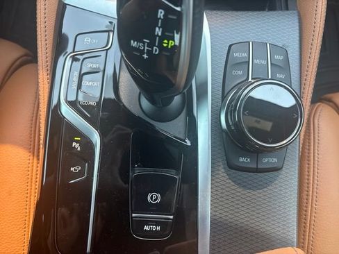Used 2023 BMW M550i xDrive w/ Executive Package AWD/4WD image 13