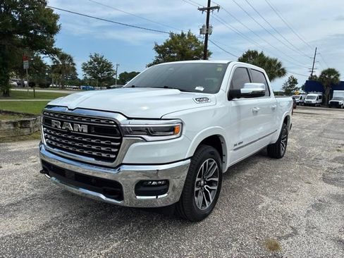Used 2025 RAM 1500 Limited AWD/4WD image 7