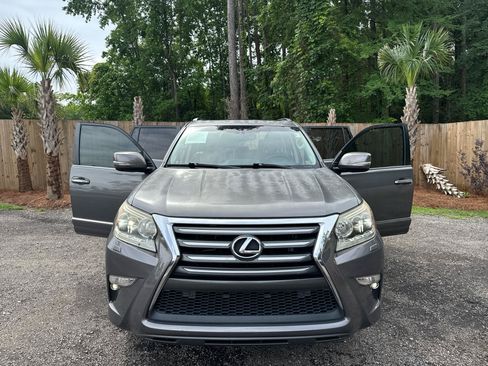 Used 2014 Lexus GX 460 w/ Premium Package AWD/4WD image 32