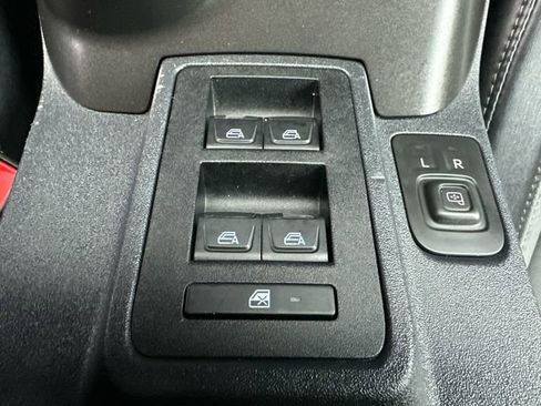 Used 2023 Ford Bronco Everglades image 34