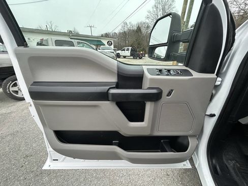 Used 2019 Ford F350 XL w/ Power Equipment Group image 21