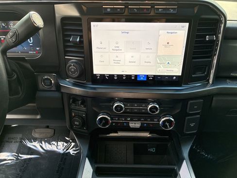 Used 2023 Ford F250 Lariat w/ Lariat Ultimate Package AWD/4WD image 15