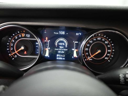 Used 2019 Jeep Wrangler Unlimited Sport S AWD/4WD image 17