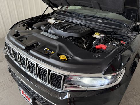 Used 2024 Jeep Wagoneer 4WD image 19