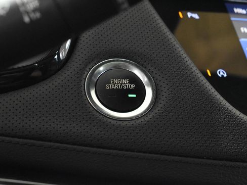 Certified 2022 Cadillac XT5 Premium Luxury w/ LPO, Floor Liner Package image 14