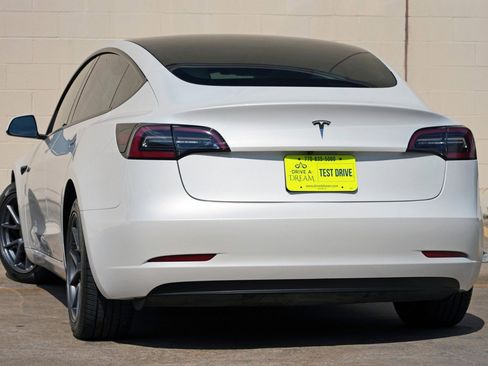 Used 2023 Tesla Model 3 Standard Range RWD image 6