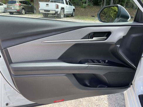 Used 2025 Toyota Camry SE w/ Multimedia Upgrade Package FWD image 5