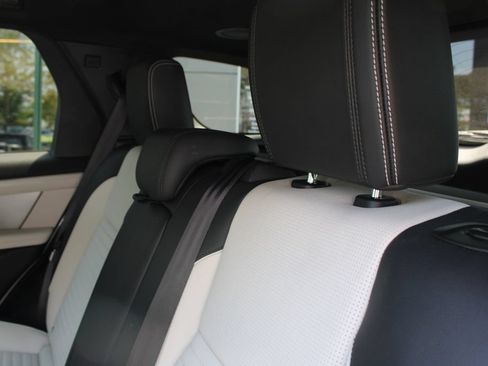 Certified 2025 Land Rover Discovery Sport Dynamic SE AWD/4WD image 8
