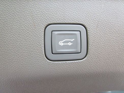 New 2026 GMC Yukon XL Elevation w/ Elevation Premium Package RWD image 14
