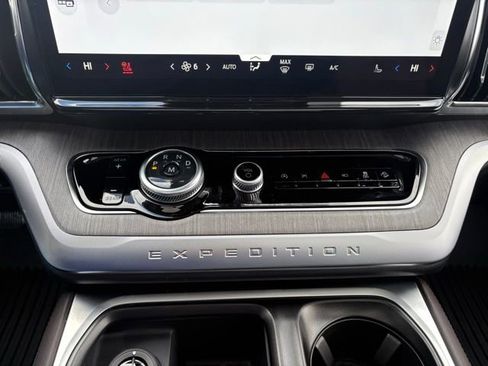 New 2026 Ford Expedition Platinum w/ Platinum Ultimate Package image 21