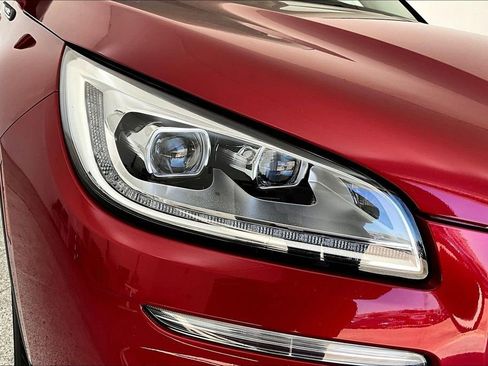 Used 2023 Lincoln Corsair Reserve image 34