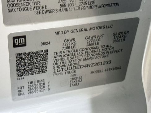 Used 2024 GMC Sierra 1500 SLT image 28