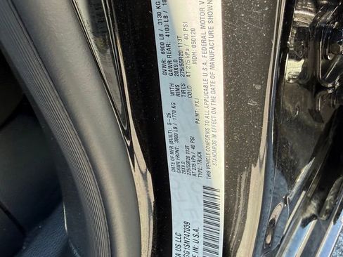 Used 2025 RAM 1500 Tradesman image 29