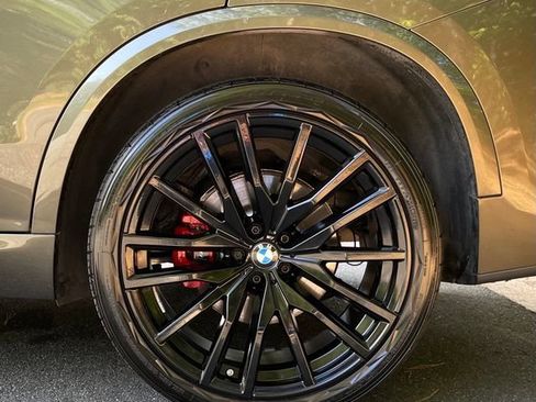 Used 2023 BMW X5 sDrive40i w/ M Sport Package RWD image 6