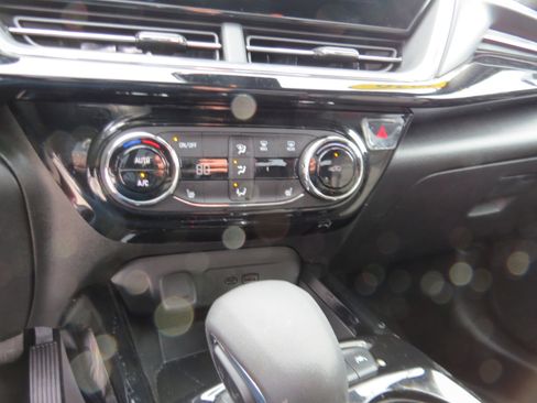 Used 2026 Chevrolet Trax RS w/ Driver Confidence Package image 60