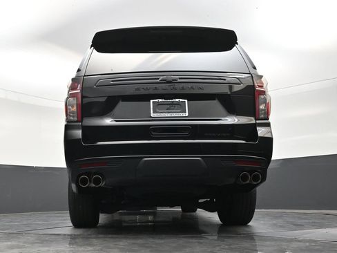 Used 2024 Chevrolet Suburban Premier w/ Premium Package RWD image 24