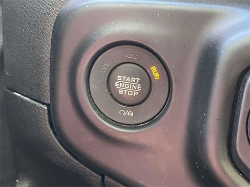 Used 2020 Jeep Wrangler Unlimited Rubicon w/ Dual Top Group image 17