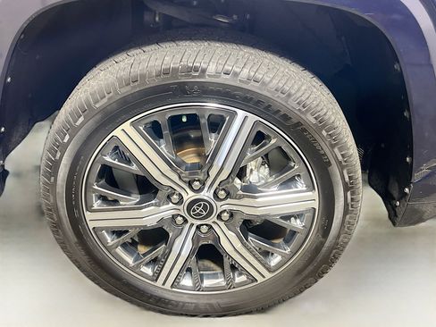 Used 2023 Toyota Tundra Capstone AWD/4WD image 13