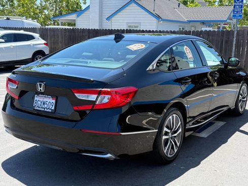 Used 2019 Honda Accord EX image 6