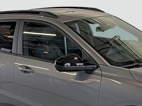 Used 2026 Chevrolet Trax RS w/ Sunroof Package FWD image 15
