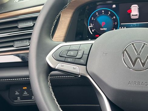 New 2026 Volkswagen Atlas SE image 26