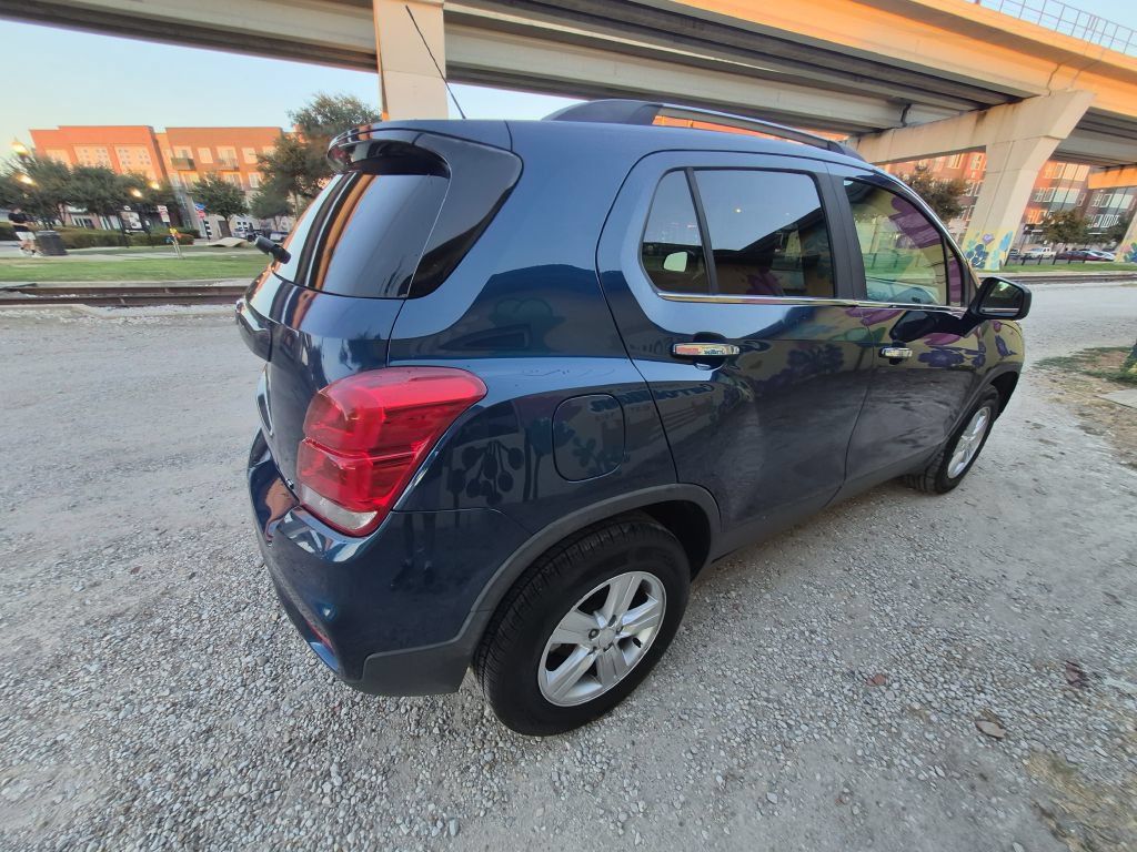 Used 2019 Chevrolet Trax LT w/ LT Convenience Package AWD/4WD image 7