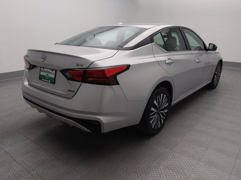 Used 2023 Nissan Altima 2.5 SV AWD/4WD image 9