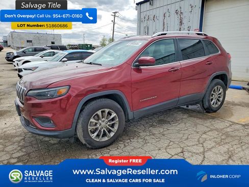 Used 2019 Jeep Cherokee Latitude Plus w/ Cold Weather Group AWD/4WD image 1