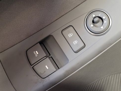 Used 2014 Hyundai Elantra image 27