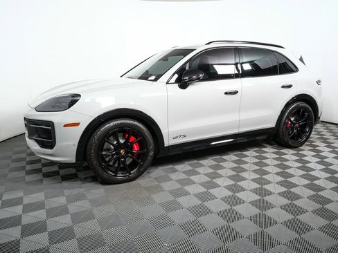 Certified 2025 Porsche Cayenne GTS image 2