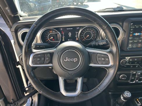 Used 2020 Jeep Wrangler Unlimited Sahara image 16