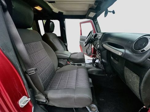 Used 2012 Jeep Wrangler Unlimited Sport AWD/4WD image 24