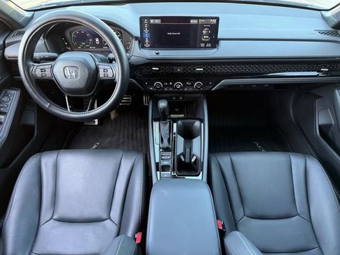 Used 2025 Honda Accord Sport image 16