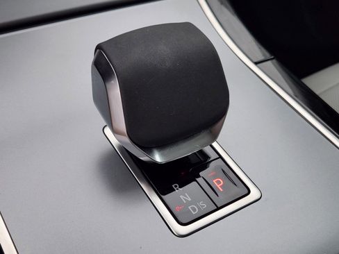 Certified 2024 Land Rover Range Rover Evoque S image 22