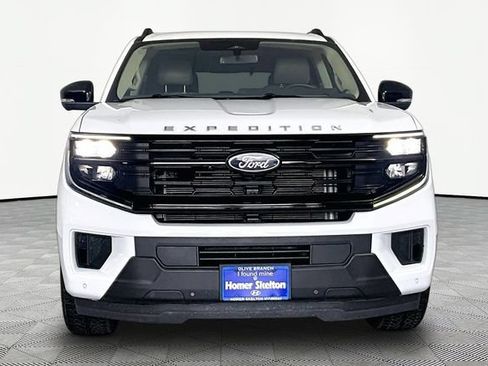 Used 2025 Ford Expedition Active AWD/4WD image 4