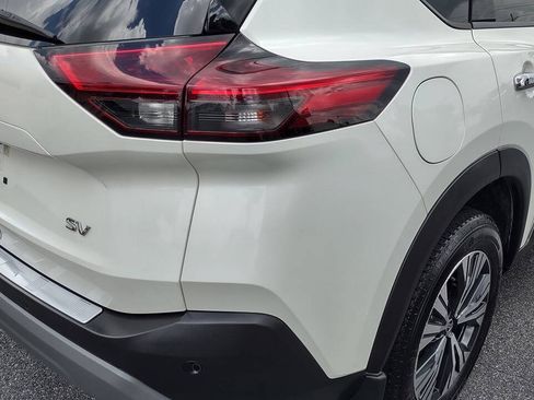 Used 2021 Nissan Rogue SV FWD image 40