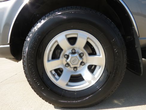 Used 2005 Toyota Tundra SR5 RWD image 9