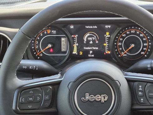 New 2026 Jeep Gladiator Sport AWD/4WD image 21