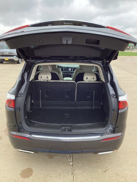 Used 2023 Buick Enclave Essence w/ Experience Buick Package AWD/4WD image 6